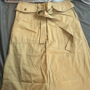 NWT Banana Republic khaki skirt size 12